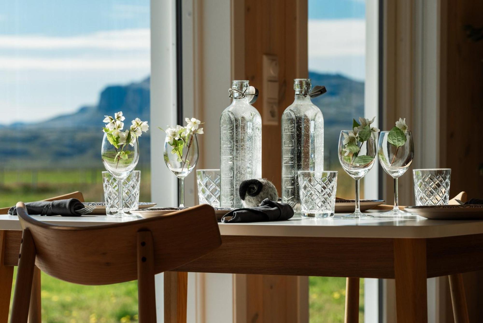 Hotel Lava Water - Miðhraun Midhraun Exterior foto