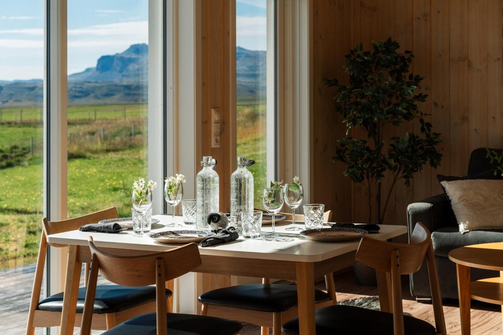 Hotel Lava Water - Miðhraun Midhraun Exterior foto